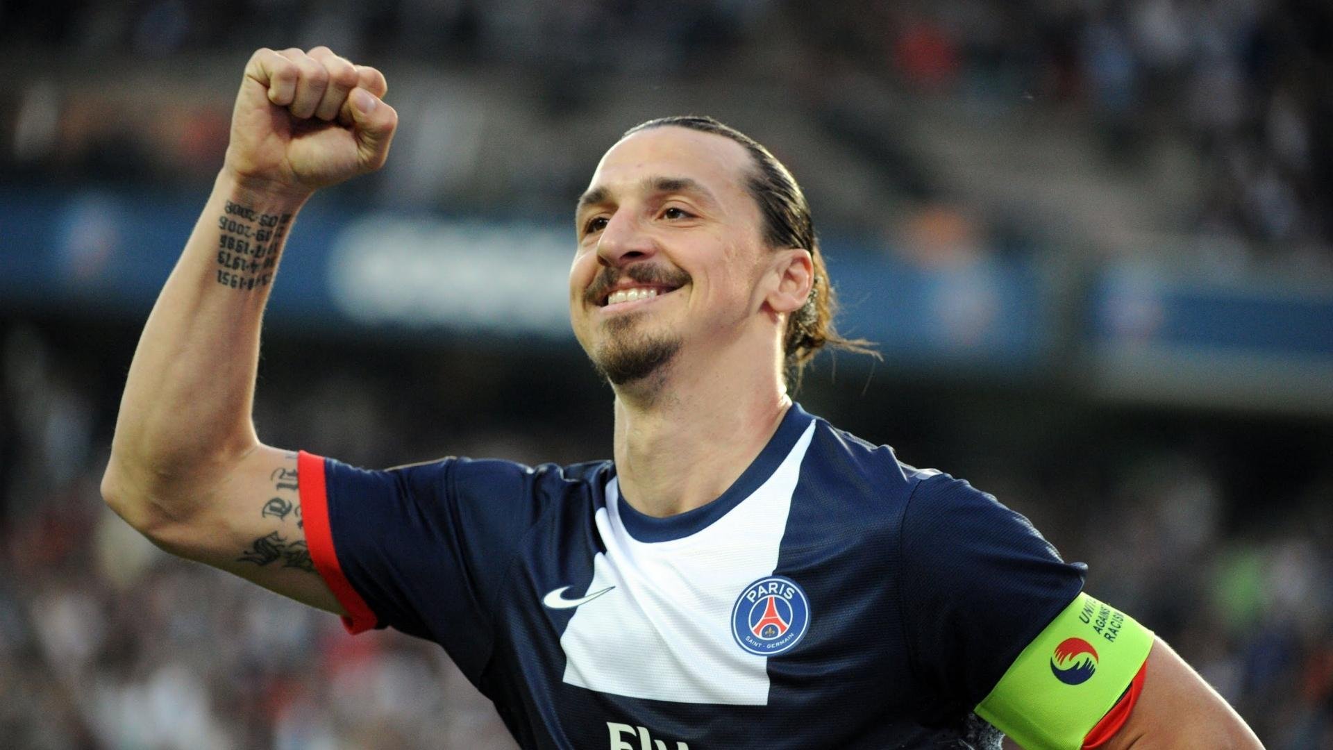 开云体育网页入口-史诗比赛:从悬崖到巅峰!