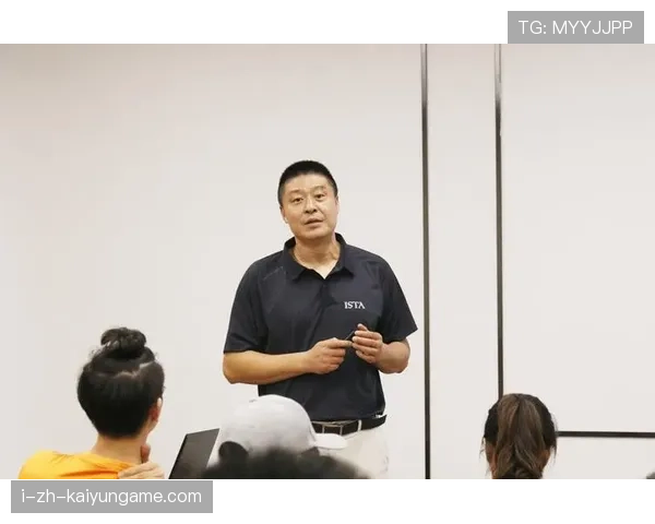 俱乐部资深球员担任年轻队员导师 传授经验，俱乐部的球员进入国家队怎么收入